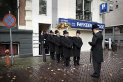 Joost van den Broek: parkeergarage..