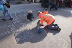 Moritz aan het werk in de Amsterdamse Pijp, in maart jl.