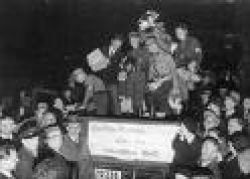 boekverbranding op de Bebelplatz (toen Opernplatz) in 1933.