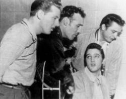 Rock'n roll - Jerry Lee Lewis,&nbsp;Carl Perkins en Johnny Cash, aan de piano Elvis Presley&nbsp;