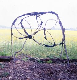 &#39;My testicle washing line.&#39; (2011) uit de Yellow Series
&nbsp;